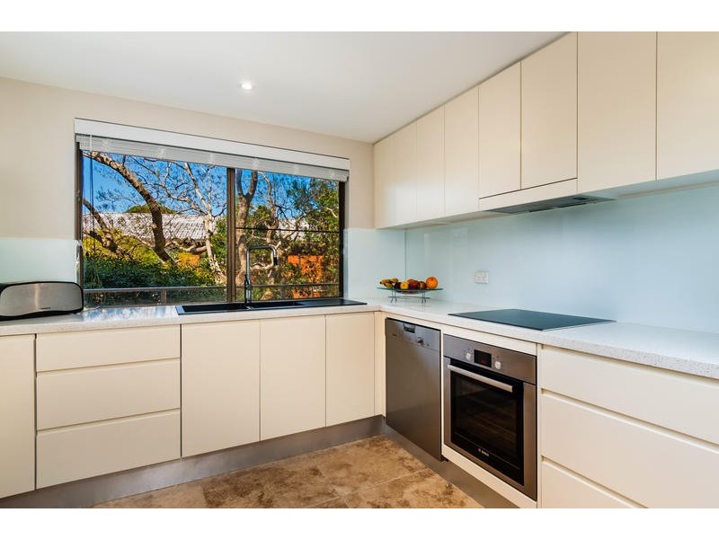 2/24 The Crescent, Dee Why NSW 2099