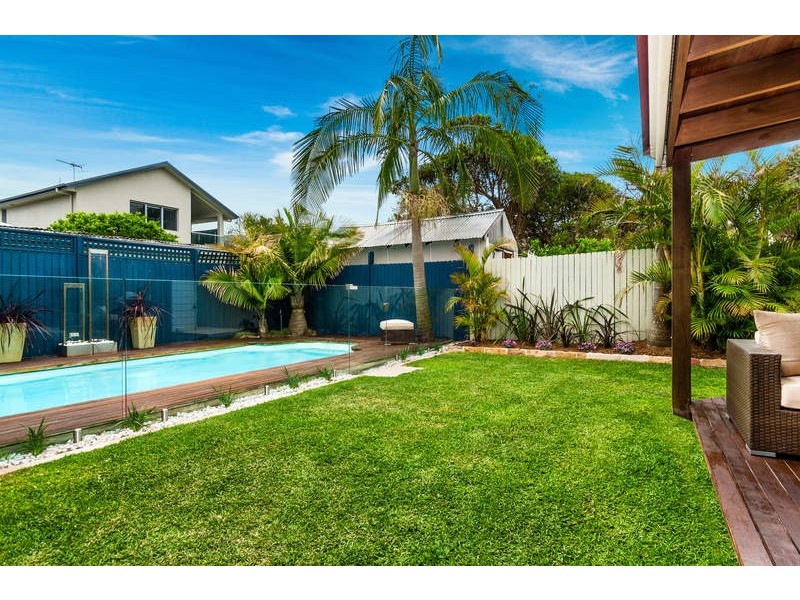 6 Blackwood Road, North Curl Curl NSW 2099