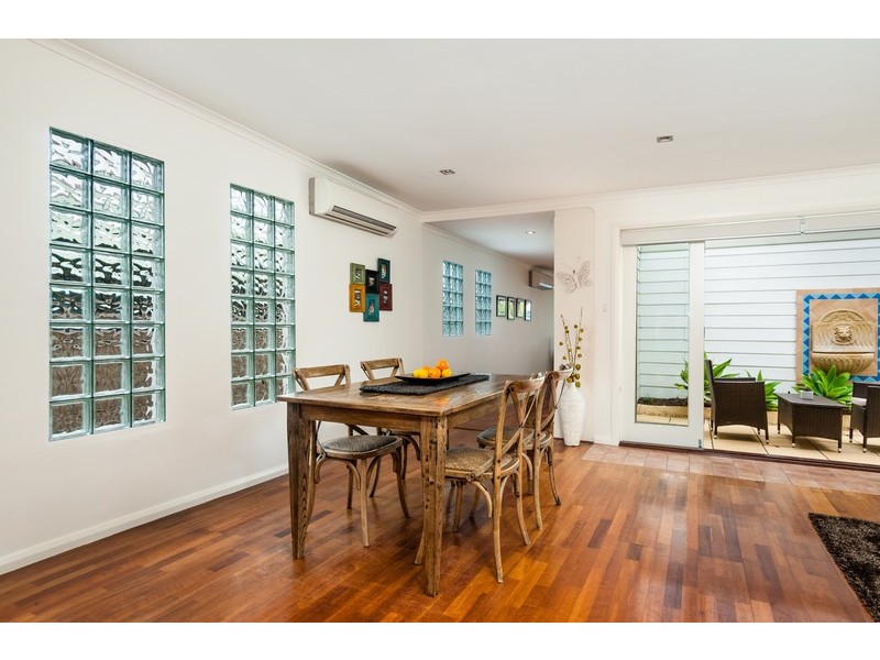 6 Blackwood Road, North Curl Curl NSW 2099