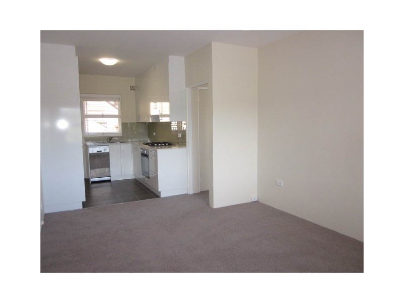 4/2 The Drive, Freshwater NSW 2096