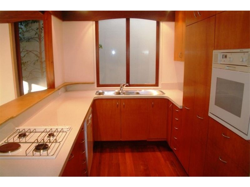 33 Kangaroo Street, Manly NSW 2095