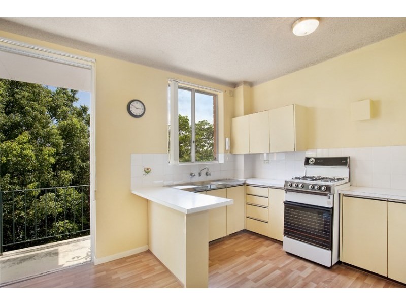 2/26-30 Waine Street, Freshwater NSW 2096