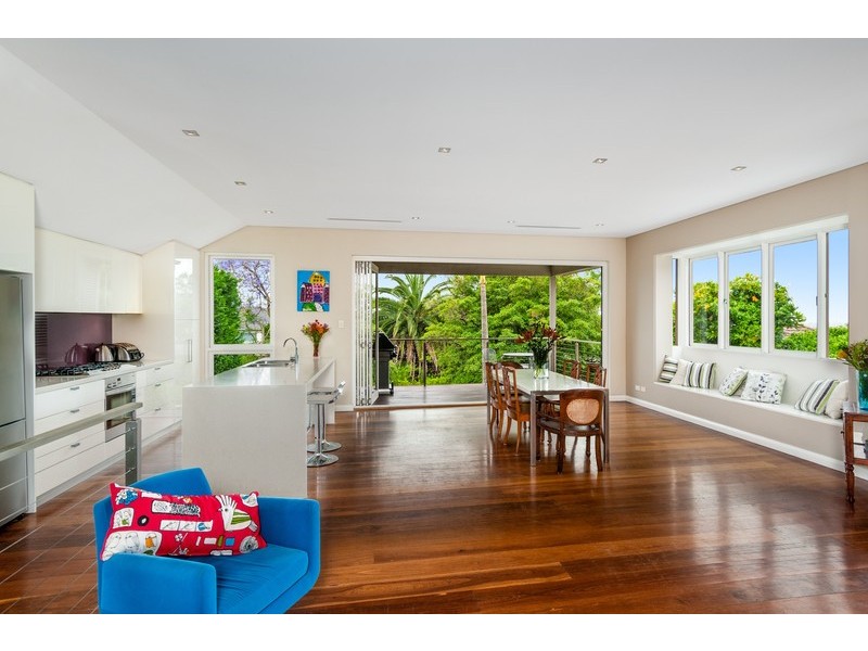 44 Peacock Street, Seaforth NSW 2092