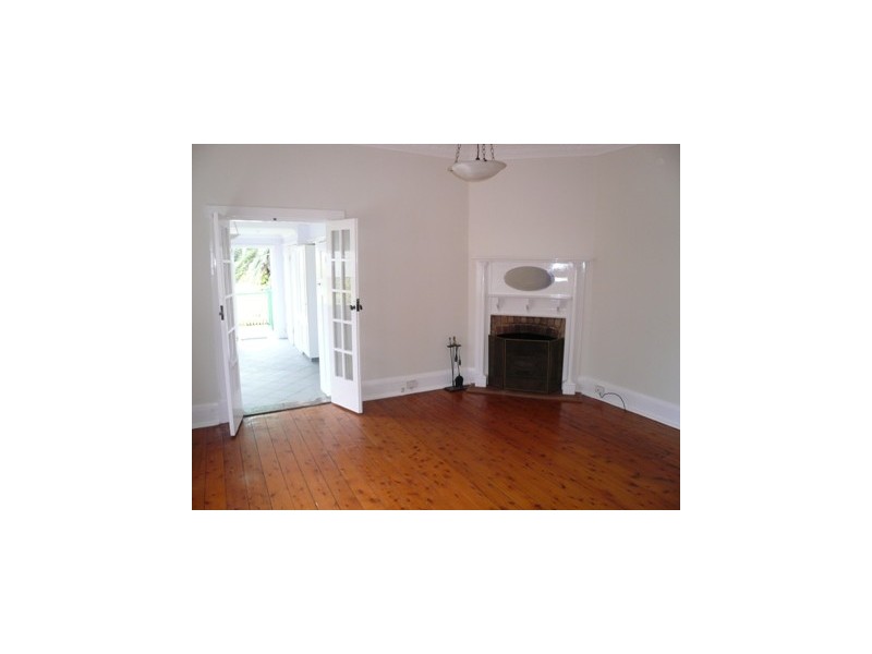 218 Sydney Road, Fairlight NSW 2094