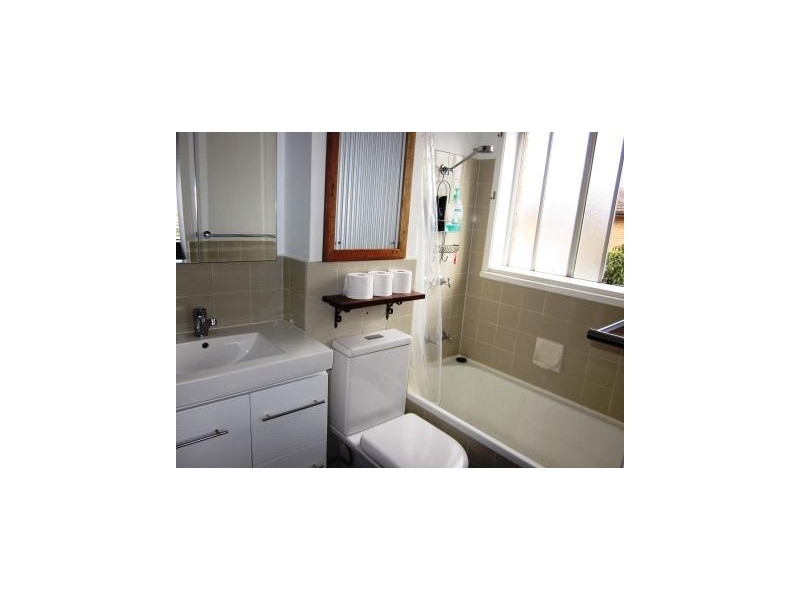 Unit 18/104 Crown Road, Queenscliff NSW 2096