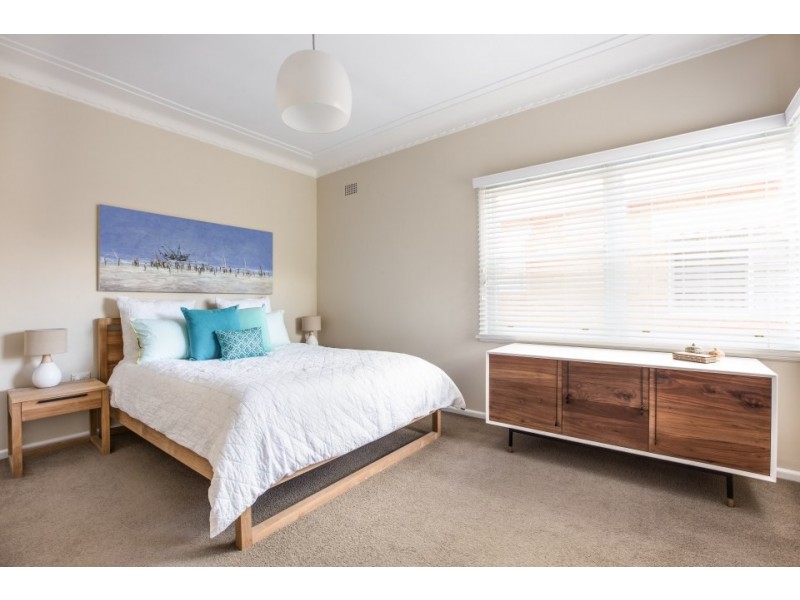 12 Alto Avenue, Seaforth NSW 2092