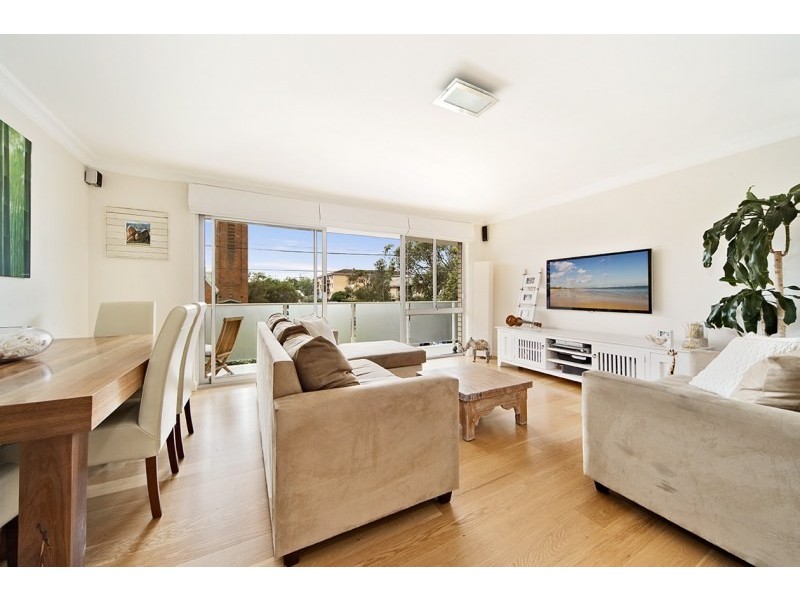 1/12-14 Clarke Street, Narrabeen NSW 2101