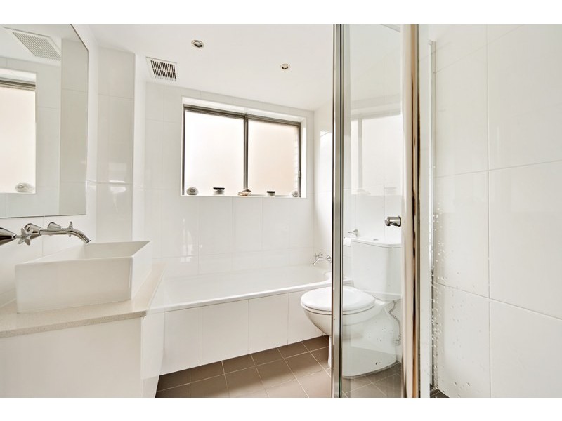 1/12-14 Clarke Street, Narrabeen NSW 2101