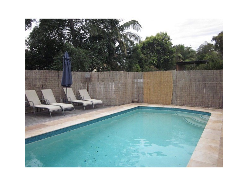 9 Pineview Avenue, Manly Vale NSW 2093