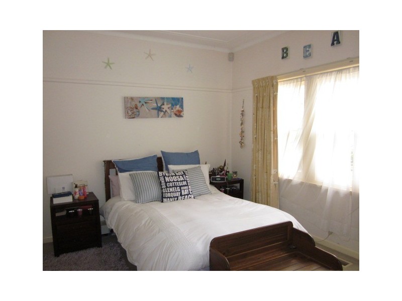 9 Pineview Avenue, Manly Vale NSW 2093