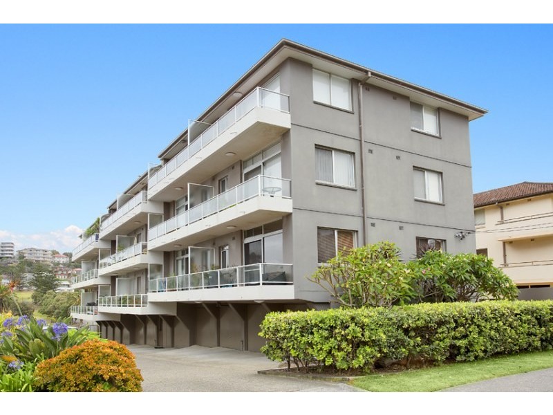 8/43 Ocean View Road, Freshwater NSW 2096