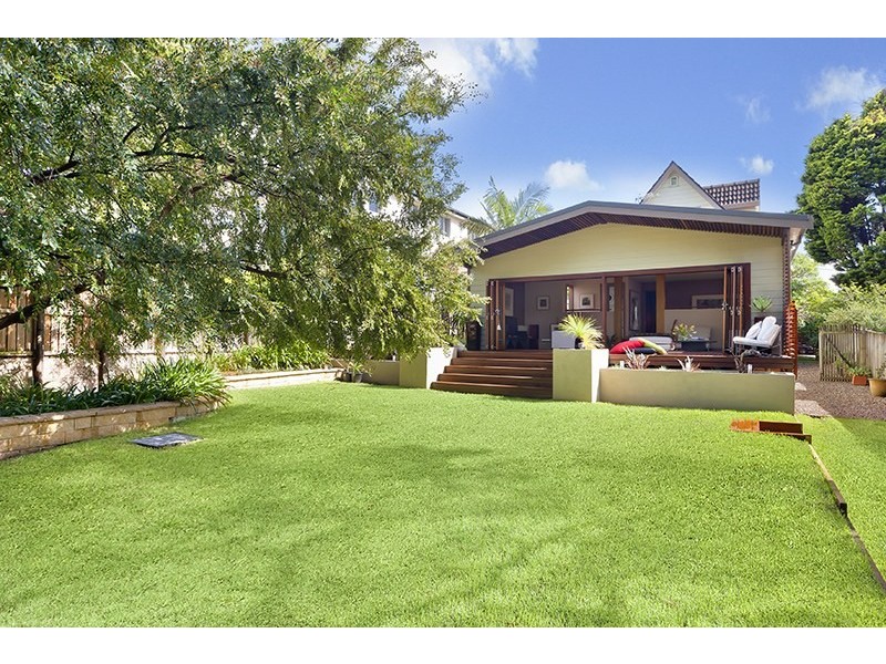 5 Woodbine Street, North Balgowlah NSW 2093