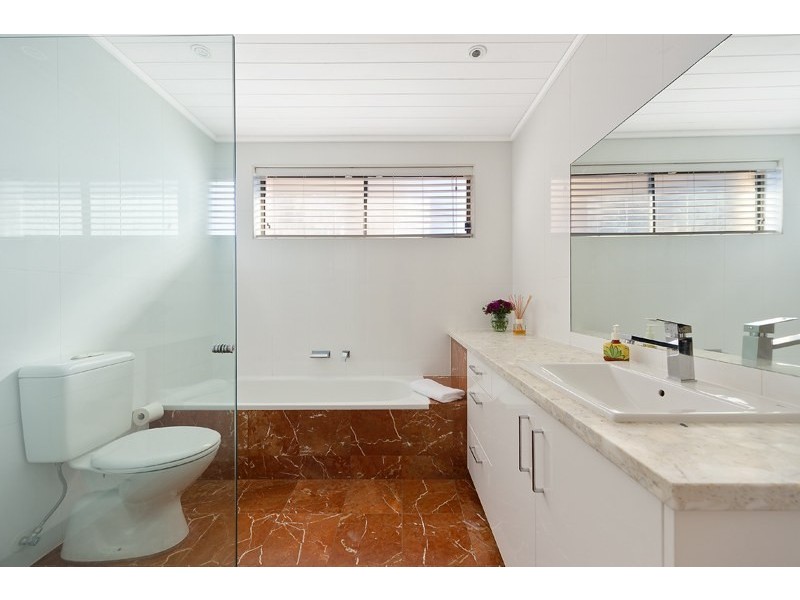 46 Curl Curl Parade, Curl Curl NSW 2096