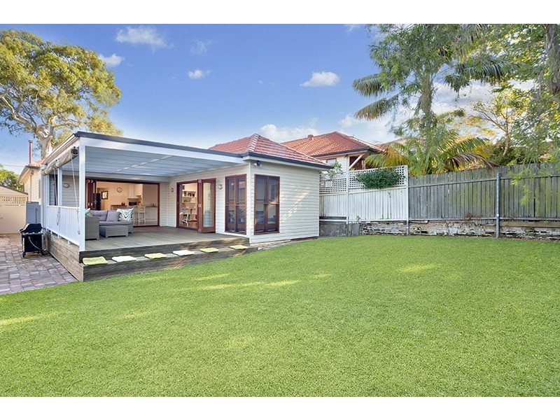 22 Woodbine Street, North Balgowlah NSW 2093