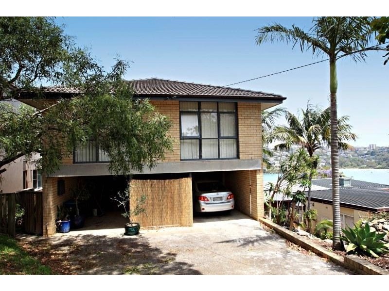 9 Moore Street, Clontarf NSW 2093