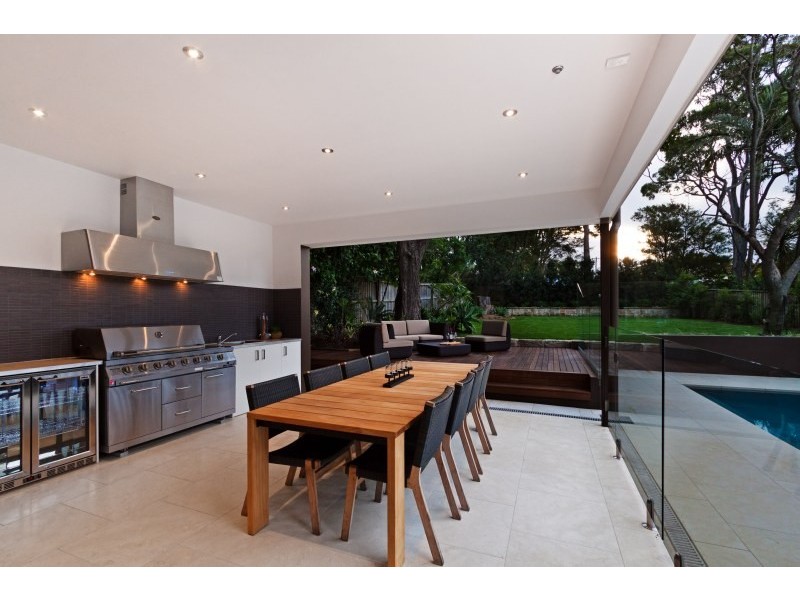 27 Fromelles Avenue, Seaforth NSW 2092