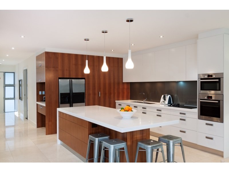 27 Fromelles Avenue, Seaforth NSW 2092