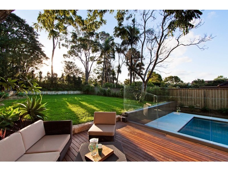 27 Fromelles Avenue, Seaforth NSW 2092