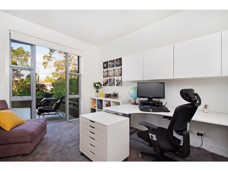 27 Fromelles Avenue, Seaforth NSW 2092