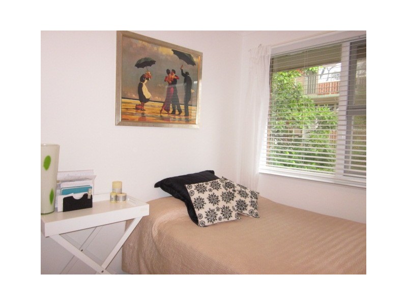 Unit 12/6 Campbell Parade, Manly Vale NSW 2093