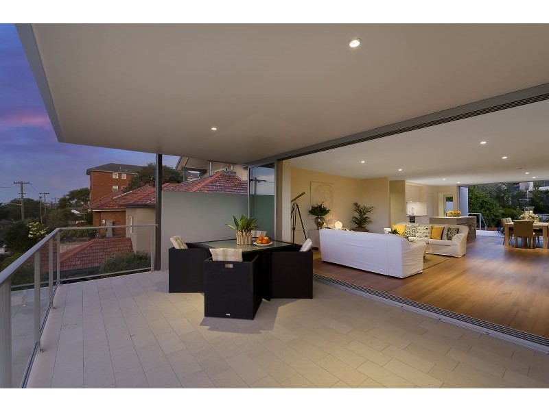 2/141 Griffiths Street, Balgowlah NSW 2093