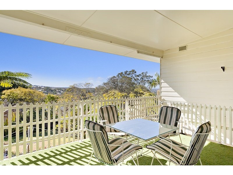 32 Peacock Street, Seaforth NSW 2092