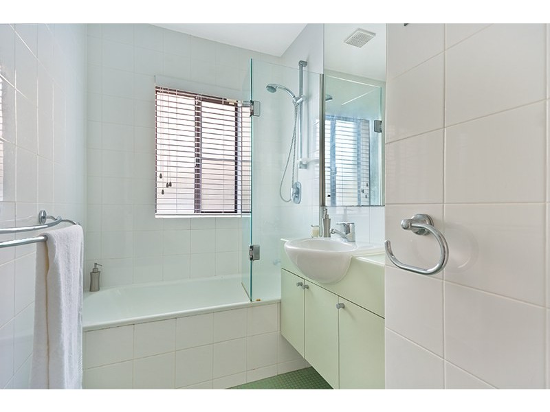 Unit 1/16 Wyuna Avenue, Freshwater NSW 2096