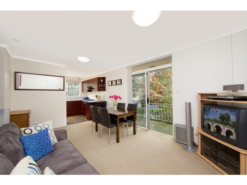 Unit 8/1 Fairway Close, Manly Vale NSW 2093