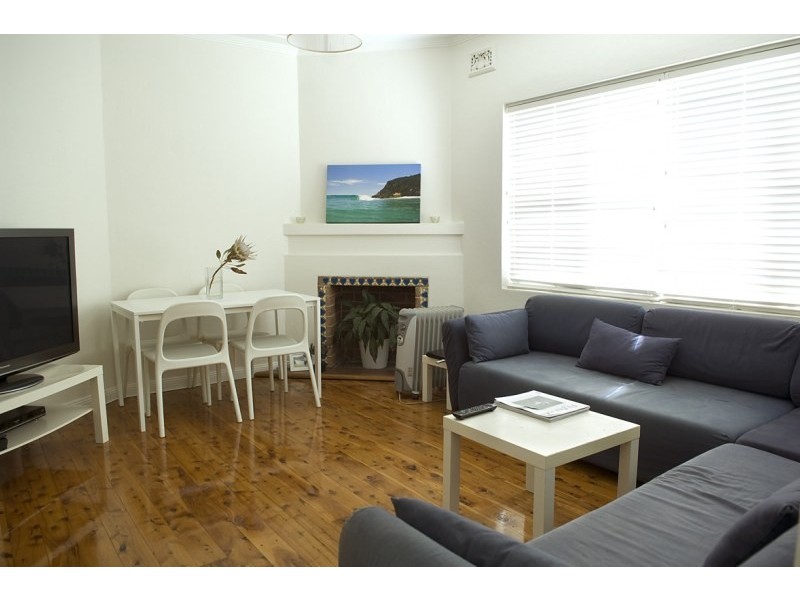 Unit 2/8 Queenscliff Road, Queenscliff NSW 2096