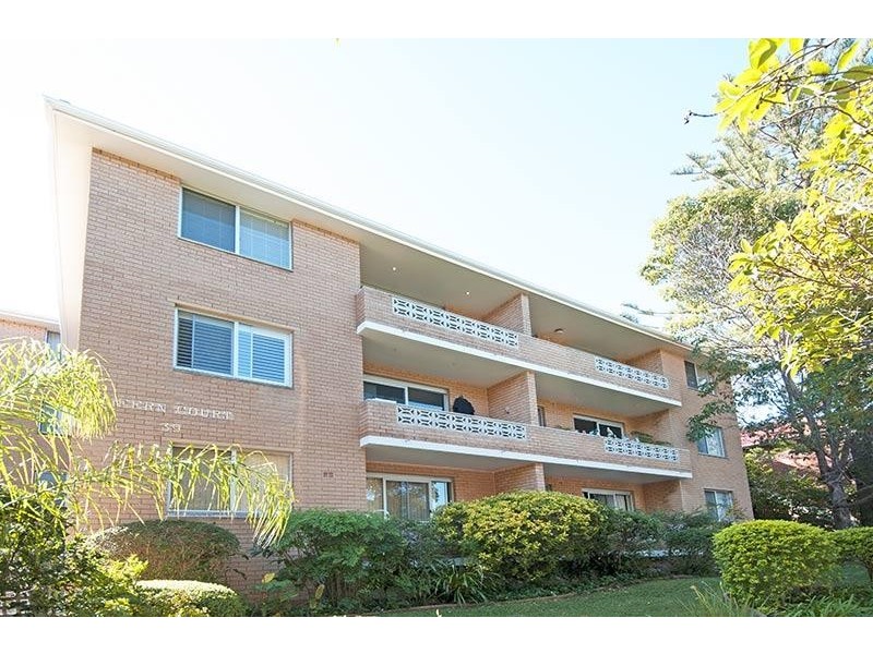 Unit 13/39 Wyuna Avenue, Freshwater NSW 2096