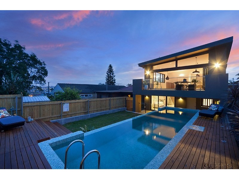 79 Griffin Road, North Curl Curl NSW 2099