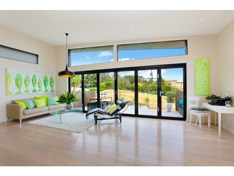 79 Griffin Road, North Curl Curl NSW 2099