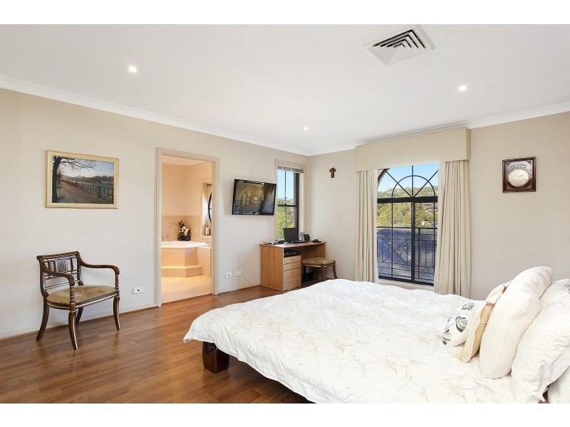 34 Tallowood Way, Frenchs Forest NSW 2086