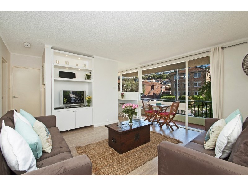 Unit 3/16 Moore Road, Freshwater NSW 2096