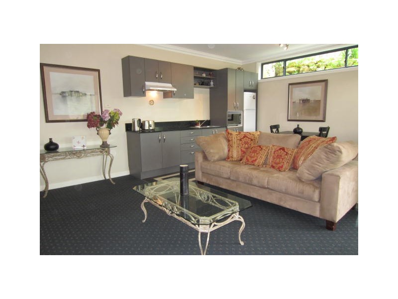 32 Tallowood Way, Frenchs Forest NSW 2086