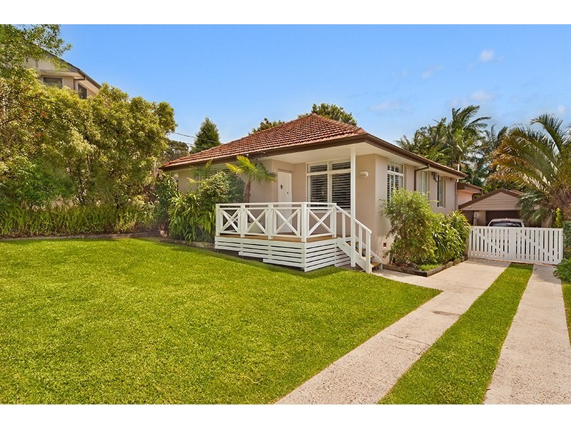 15 Phillip Avenue, Seaforth NSW 2092