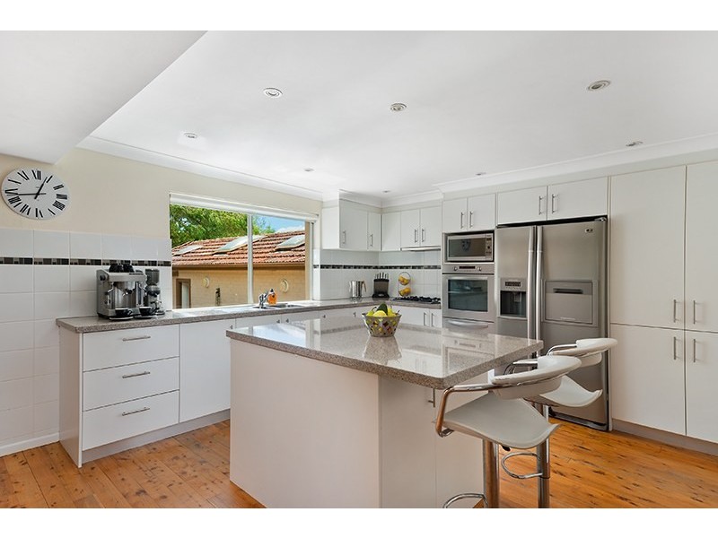 15 Phillip Avenue, Seaforth NSW 2092
