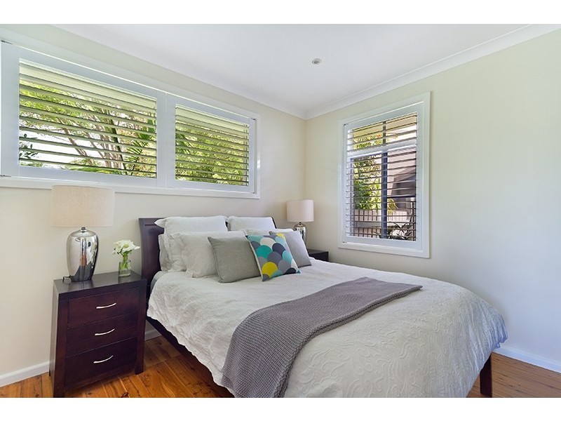 15 Phillip Avenue, Seaforth NSW 2092