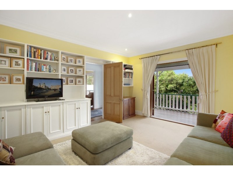 68b Ponsonby Parade, Seaforth NSW 2092