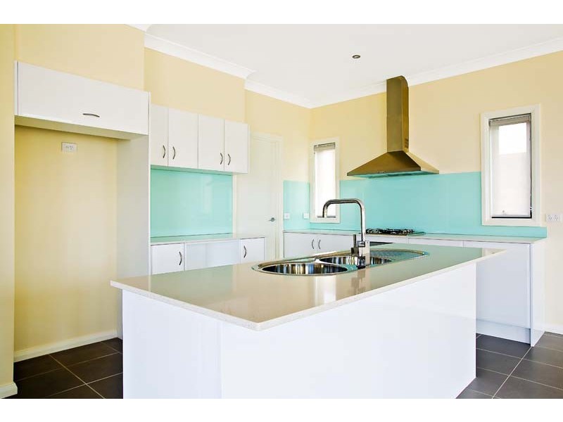 48 Griffin Road, North Curl Curl NSW 2099