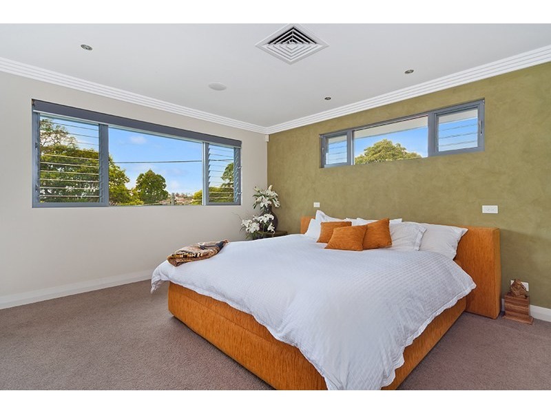 18 Whaddon Avenue, Dee Why NSW 2099