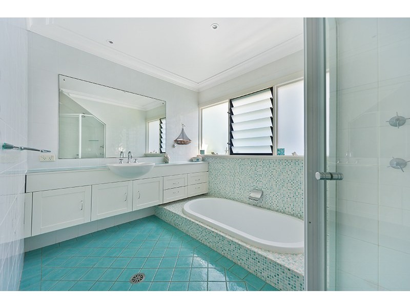 8 Hubert Street, Freshwater NSW 2096