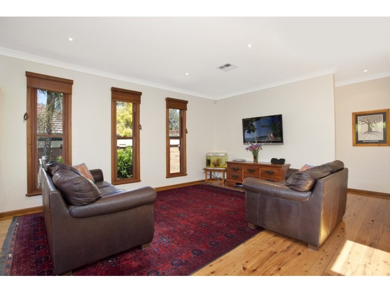 2 Kamiri Street, Seaforth NSW 2092