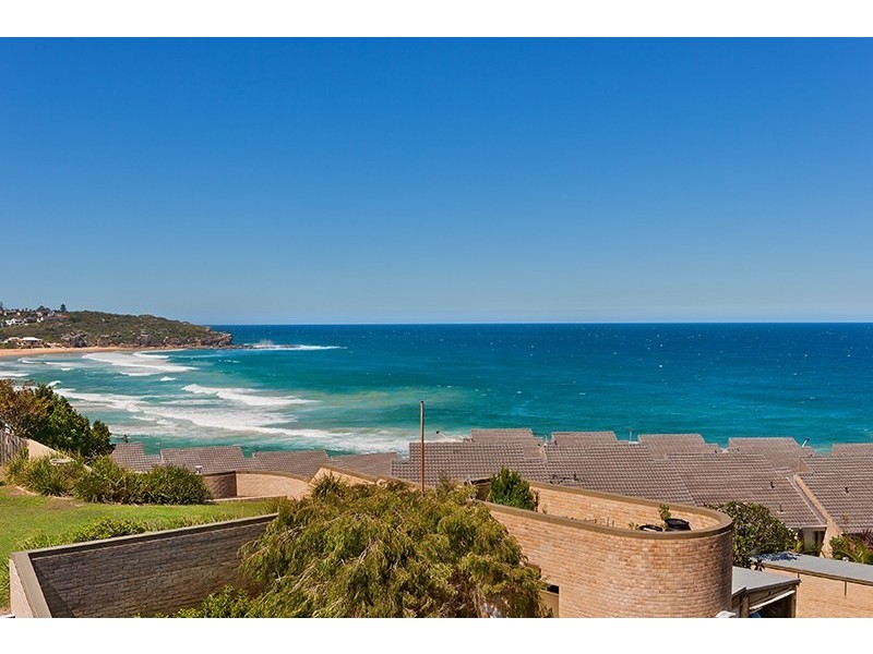 21/2-4 Beach Street, Curl Curl NSW 2096