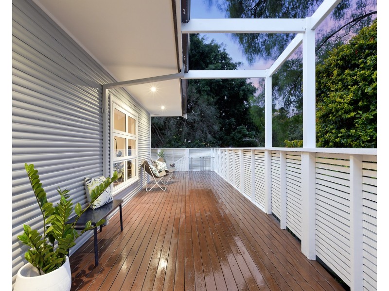 39 Palomar Parade, Freshwater NSW 2096