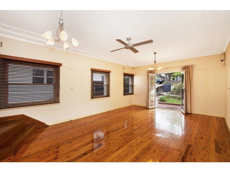 9 Pineview Avenue, Manly Vale NSW 2093