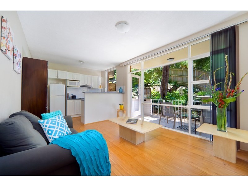 2/21 Redman Road, Dee Why NSW 2099