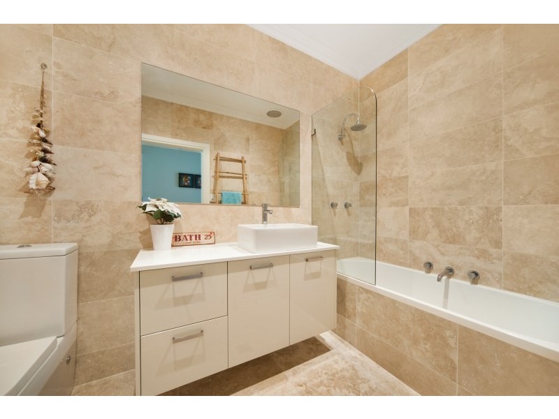 11 Serpentine Crescent, North Balgowlah NSW 2093