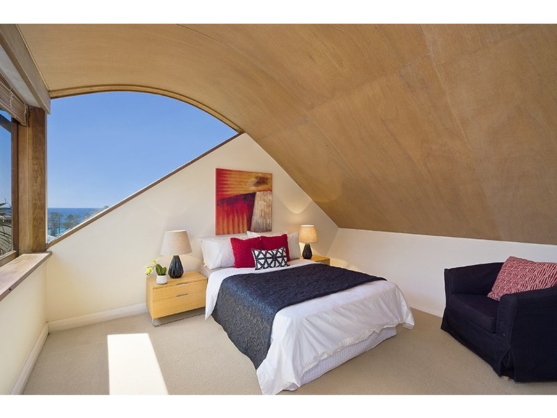 33 Kangaroo Street, Manly NSW 2095