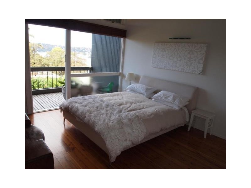 6 Ogilvy Road, Clontarf NSW 2093